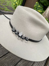 Load image into Gallery viewer, Edina POP UP SHOP Sunday, 9.28.2025 12:pm - 4:pm
