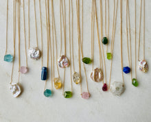 Load image into Gallery viewer, Keishi Pearl Pendant
