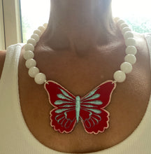 Load image into Gallery viewer, The Butterfly necklace
