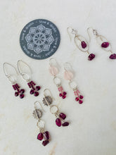 Load image into Gallery viewer, Coeur de Fleur | Earrings
