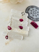 Load image into Gallery viewer, Coeur de Fleur | Earrings
